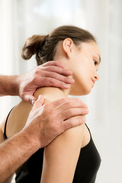 leczenie barku zamrożonego - fizjoterapia